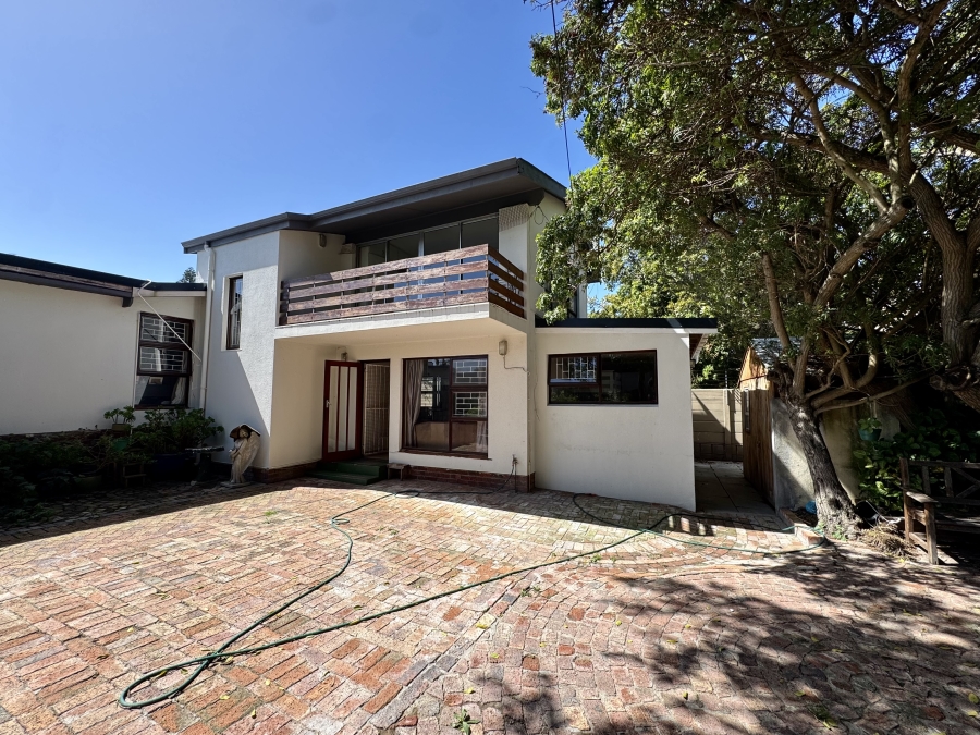 To Let 2 Bedroom Property for Rent in Table View Western Cape